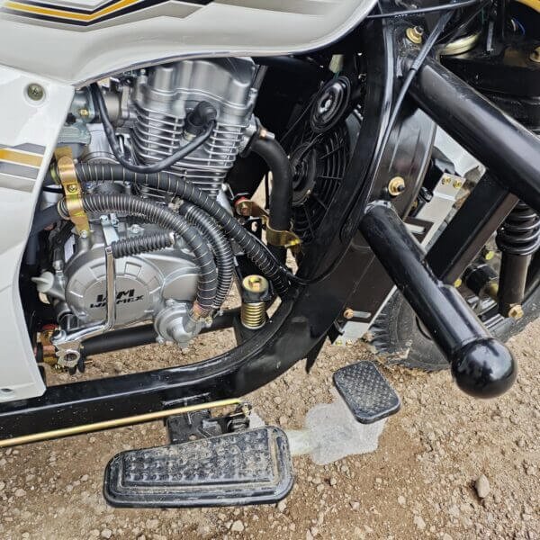 Motocarro de Reparto 200cc | Enfriamiento Líquido | Carga 800 kg